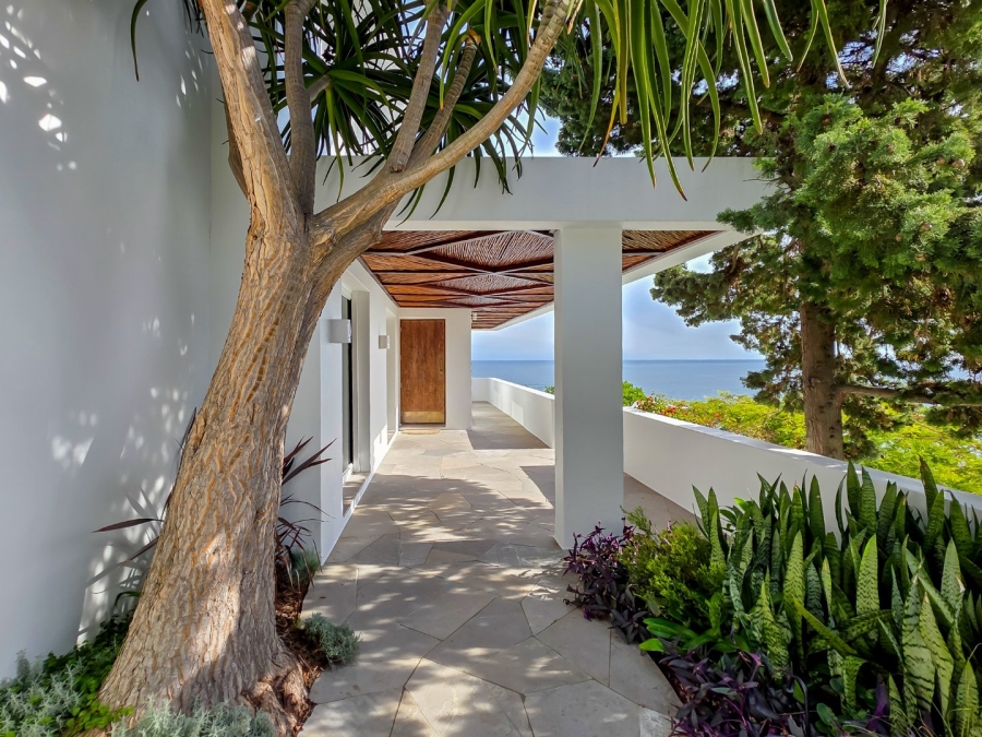 To Let 7 Bedroom Property for Rent in Bantry Bay Western Cape